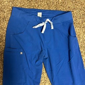 Figs womens basic scrub pants size small, royal blue